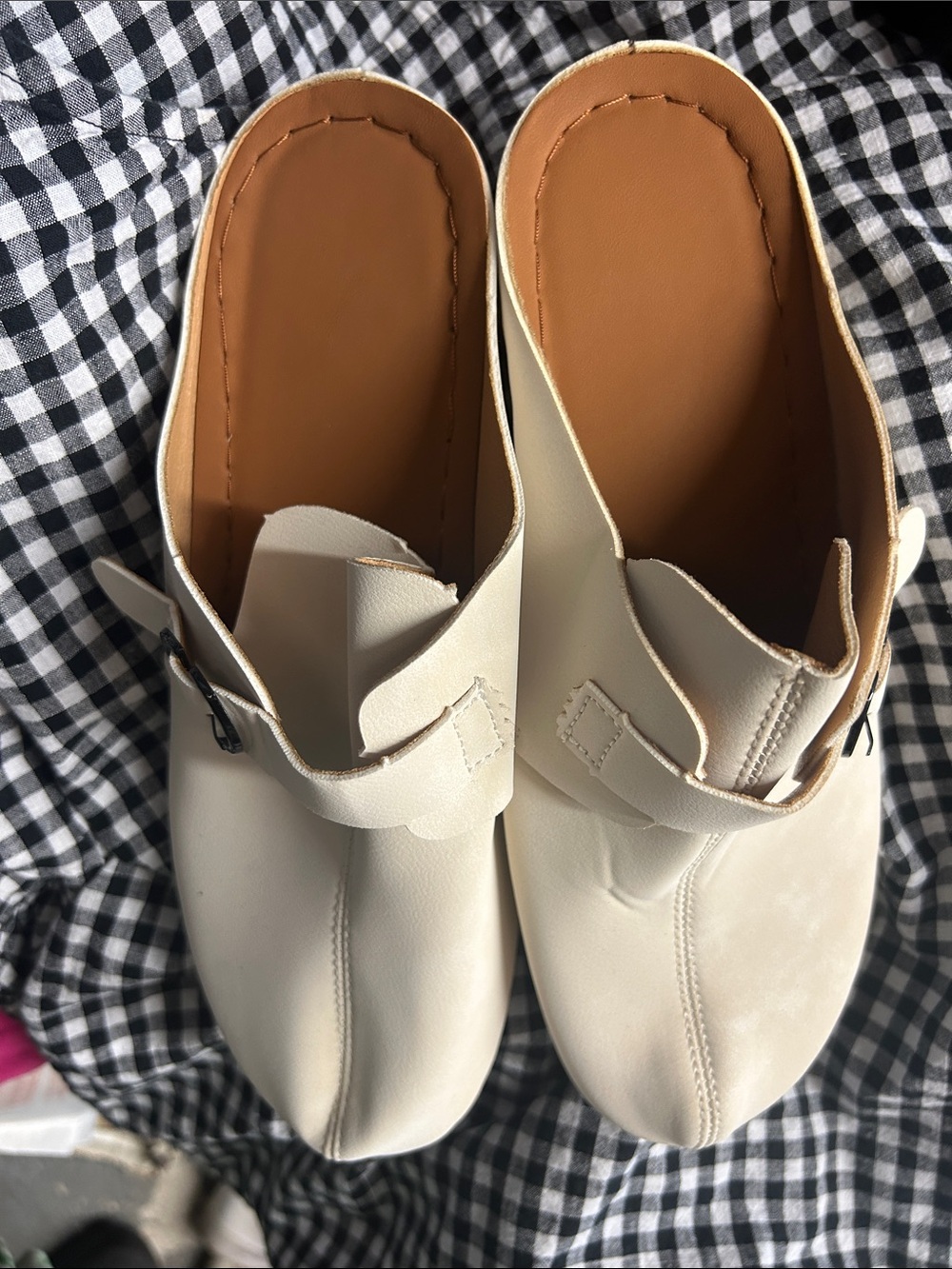 Women’s Cream Slip-On Mule Clogs - Comfortable Everyday Shoes NWOT